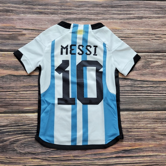 Argentina kid's soccer Jersey and shorts - Picture 3 of 3